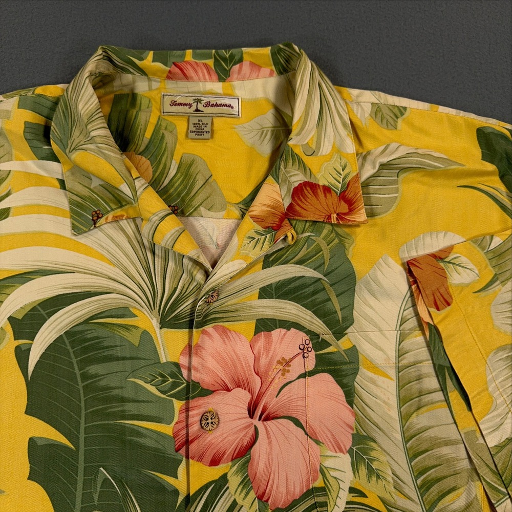 Tommy Bahama Mens XL Silk Hawaiian Shirt Yellow Tropical Hibiscus Palm Leaf